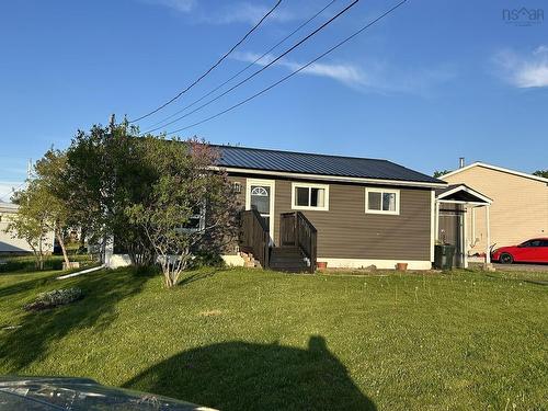 23 Snowden Avenue, Amherst, NS 
