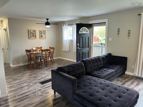 23 Snowden Avenue, Amherst, NS 
