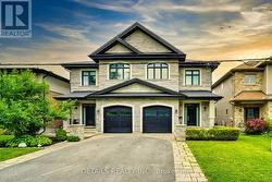 71 ELEANOR DRIVE  Ottawa, ON K2E 6A1
