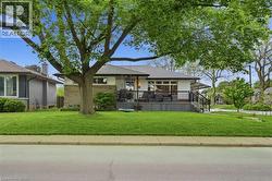 150 MOUNTVILLE Avenue  Hamilton, ON L9A 1E7