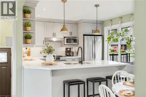 150 Mountville Avenue, Hamilton, ON - Indoor Photo Showing Kitchen With Stainless Steel Kitchen With Upgraded Kitchen