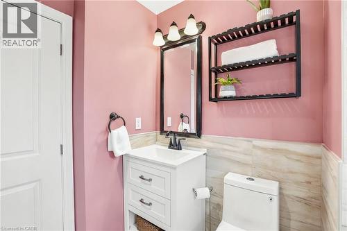 150 Mountville Avenue, Hamilton, ON - Indoor Photo Showing Bathroom