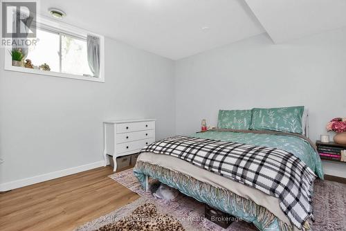 2555 Hodgins Road, Severn, ON - Indoor Photo Showing Bedroom