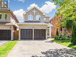 122 FADINE ROAD Newmarket, ON L3X 2P2