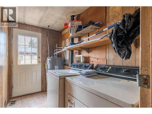 4807 Clarke Avenue, Lac La Hache, BC - Indoor Photo Showing Laundry Room