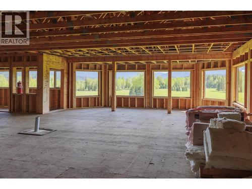 8985 Crescent Spur Road, Mcbride, BC - 