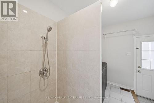 5811 Cornell Crescent, Mississauga, ON - Indoor Photo Showing Bathroom
