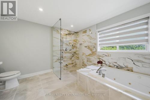 5811 Cornell Crescent, Mississauga, ON - Indoor Photo Showing Bathroom