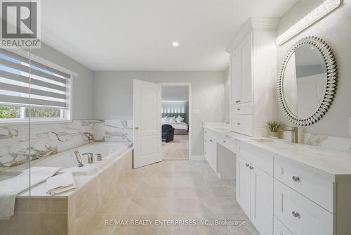 5811 Cornell Crescent, Mississauga, ON - Indoor Photo Showing Bathroom