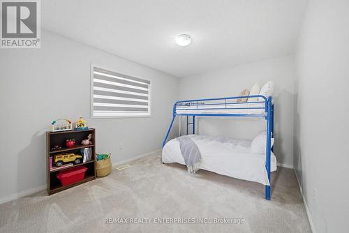 5811 Cornell Crescent, Mississauga, ON - Indoor Photo Showing Bedroom
