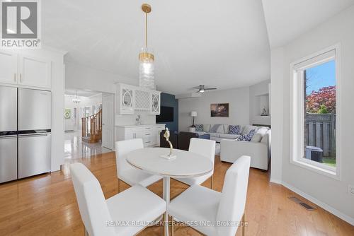 5811 Cornell Crescent, Mississauga, ON - Indoor Photo Showing Dining Room
