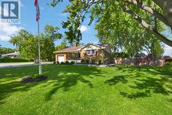 772 BROADWAY STREET Plympton-Wyoming, ON N0N 1T0