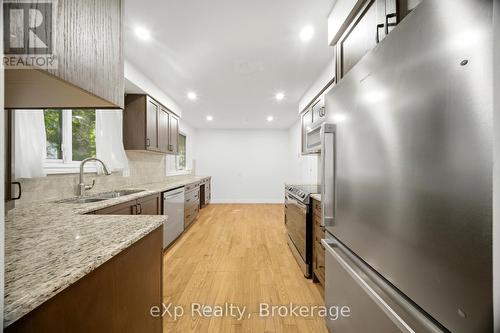 79 Ann Street, Hamilton (Dundas), ON - Indoor Photo Showing Kitchen With Double Sink With Upgraded Kitchen