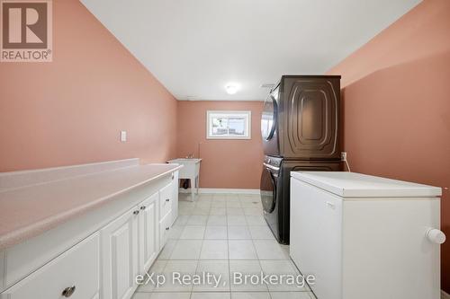 79 Ann Street, Hamilton (Dundas), ON - Indoor Photo Showing Laundry Room