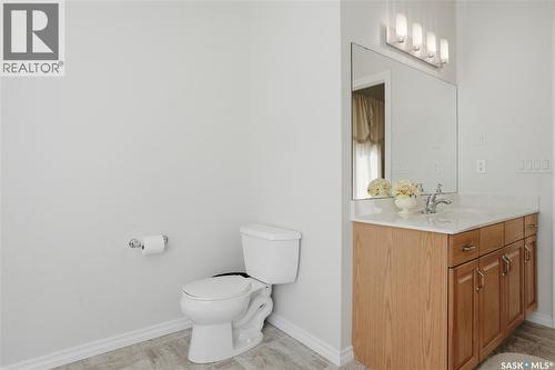 3714 Sandringham Road E, Regina, SK - Indoor Photo Showing Bathroom