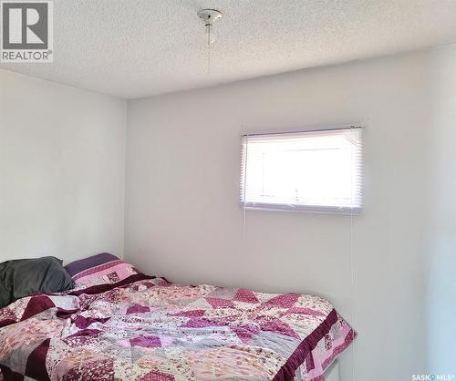 601 3Rd Avenue E, Meadow Lake, SK - Indoor Photo Showing Bedroom