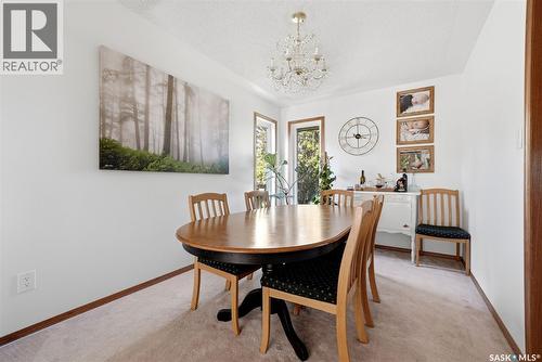 3731 Selinger Crescent, Regina, SK - Indoor Photo Showing Dining Room