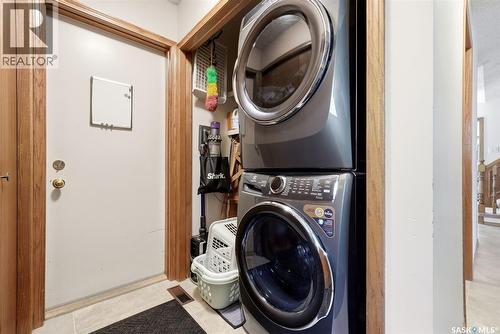 3731 Selinger Crescent, Regina, SK - Indoor Photo Showing Laundry Room