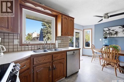 3731 Selinger Crescent, Regina, SK - Indoor Photo Showing Kitchen With Double Sink