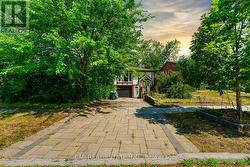50 APACHE TRAIL Toronto, ON M2H 2H7