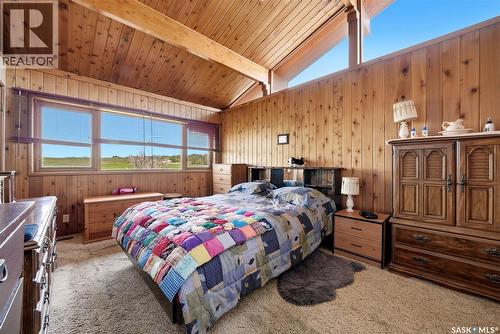45 Miller Crescent E, Lumsden, SK - Indoor Photo Showing Bedroom