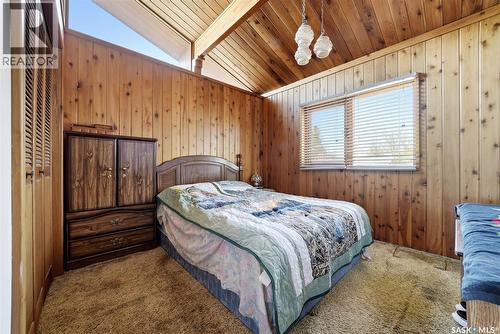 45 Miller Crescent E, Lumsden, SK - Indoor Photo Showing Bedroom