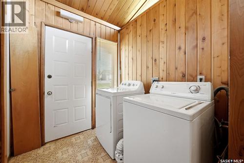 45 Miller Crescent E, Lumsden, SK - Indoor Photo Showing Laundry Room