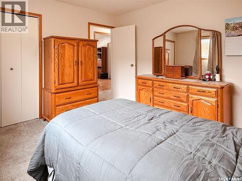 95 Pappas Crescent, Regina, SK - Indoor Photo Showing Bedroom