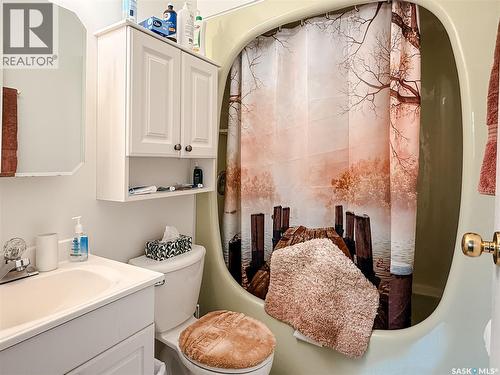 95 Pappas Crescent, Regina, SK - Indoor Photo Showing Bathroom