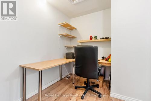 16 Fire Route 122, Trent Lakes, ON - Indoor Photo Showing Office