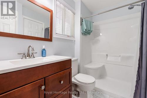 16 Fire Route 122, Trent Lakes, ON - Indoor Photo Showing Bathroom