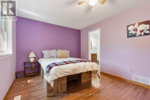 16 Fire Route 122, Trent Lakes, ON - Indoor Photo Showing Bedroom