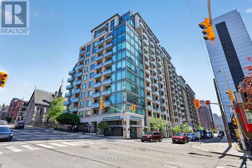 708 - 238 BESSERER STREET  Ottawa, ON K1N 6B1