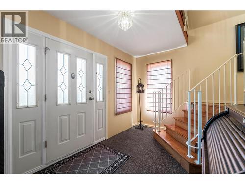 5641 50 Street Nw, Salmon Arm, BC - Indoor Photo Showing Other Room