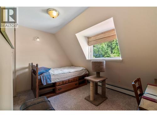 5641 50 Street Nw, Salmon Arm, BC - Indoor Photo Showing Bedroom