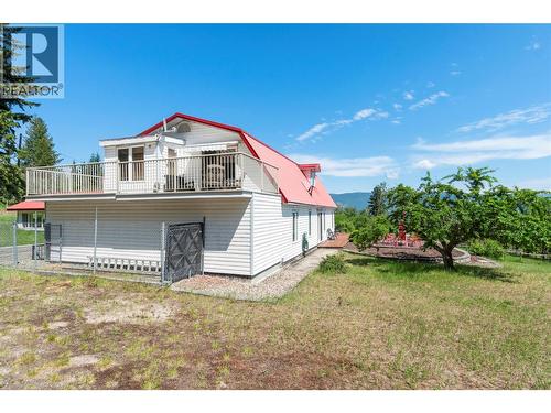 5641 50 Street Nw, Salmon Arm, BC - Outdoor