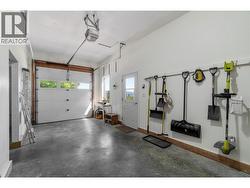 Single garage Bay - 