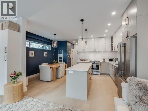 514 Robson Street Unit# B, Nelson, BC - Indoor Photo Showing Kitchen With Upgraded Kitchen