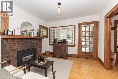 7 Pinehill Road, St. Catharines, ON - Indoor Photo Showing Living Room With Fireplace