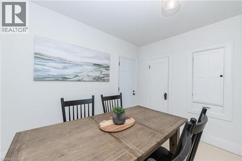 7 Pinehill Road, St. Catharines, ON - Indoor Photo Showing Dining Room