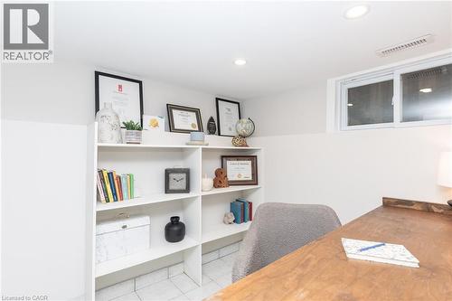 7 Pinehill Road, St. Catharines, ON - Indoor