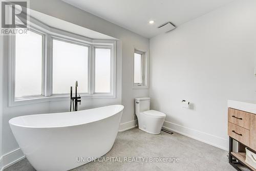 69 Southbrook Crescent, Markham, ON - Indoor Photo Showing Bathroom