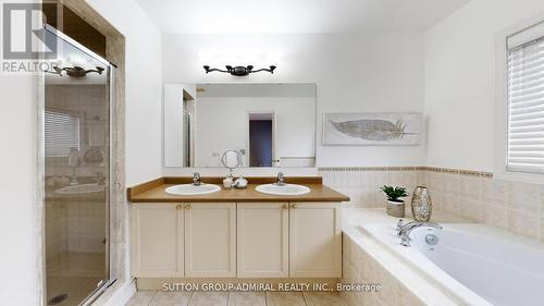 36 Helen Street, Vaughan, ON - Indoor Photo Showing Bathroom
