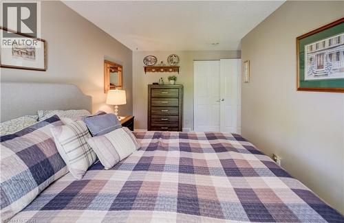 10 Meadow Woods Crescent, Kitchener, ON - Indoor Photo Showing Bedroom