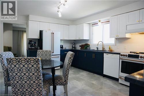 21 Deschene Avenue, Hamilton, ON - Indoor Photo Showing Kitchen