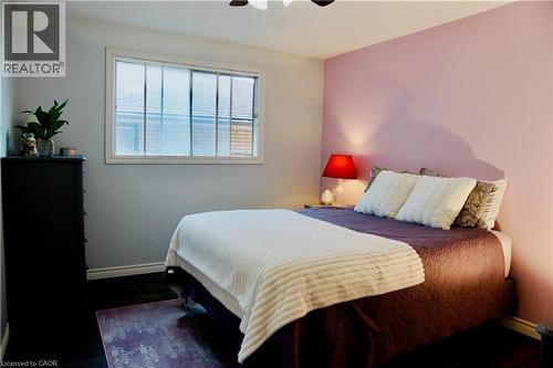 21 Deschene Avenue, Hamilton, ON - Indoor Photo Showing Bedroom
