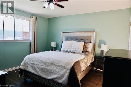 21 Deschene Avenue, Hamilton, ON - Indoor Photo Showing Bedroom