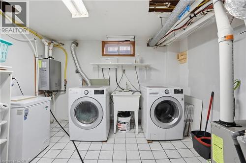 391 East 24Th Street, Hamilton, ON - Indoor Photo Showing Laundry Room