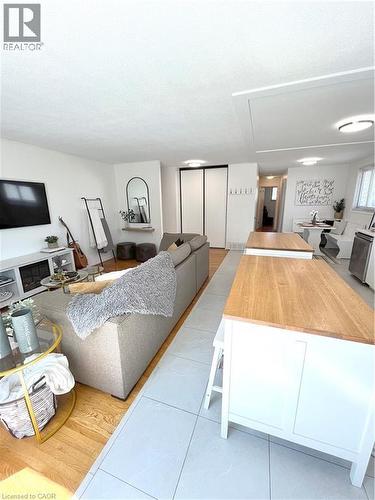 87 Locheed Drive Unit# Upper, Hamilton, ON - Indoor