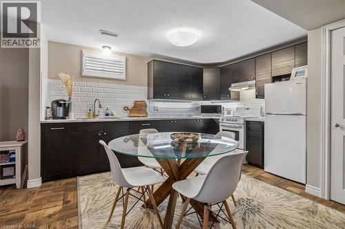 573 Beach Boulevard, Hamilton, ON - Indoor Photo Showing Dining Room